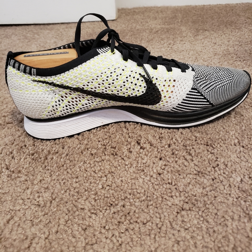 Flyknit Racer